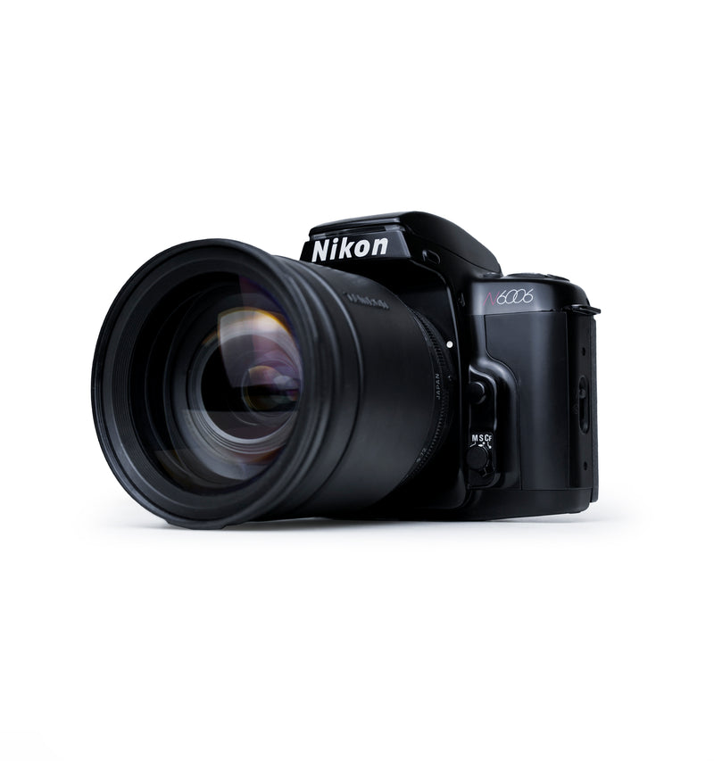Nikon N6006 35mm SLR Film Camera with 28-200mm f3.8 Lens