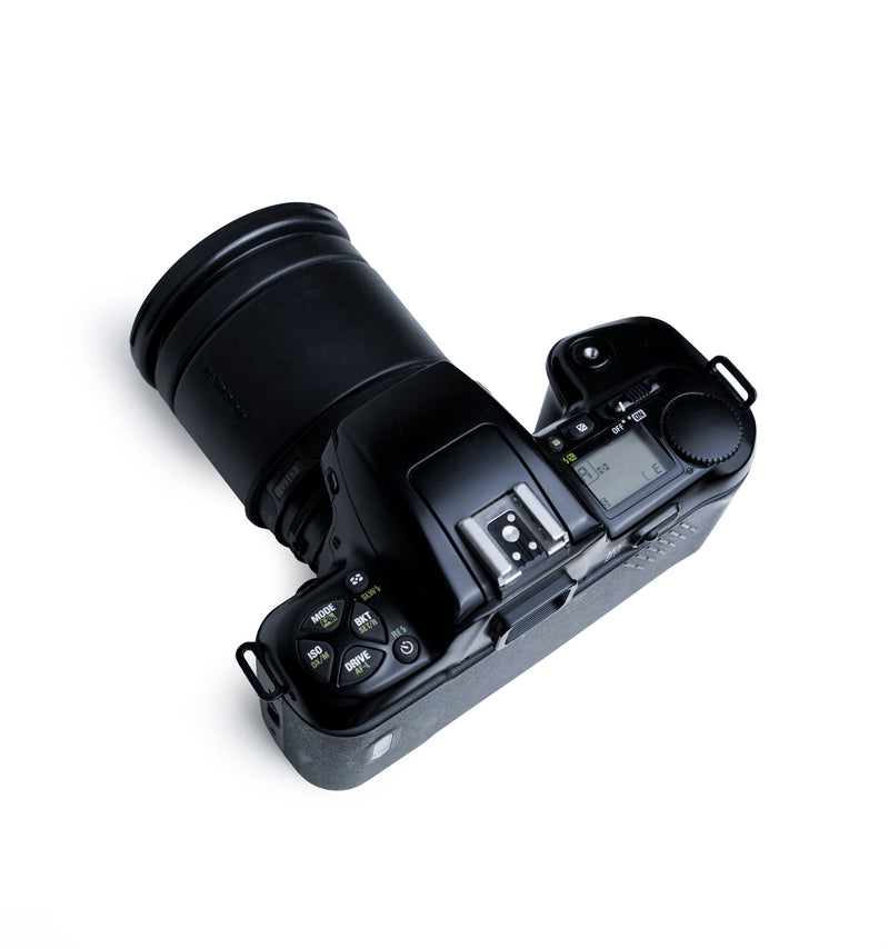 Nikon N6006 35mm SLR Film Camera with 28-200mm f3.8 Lens