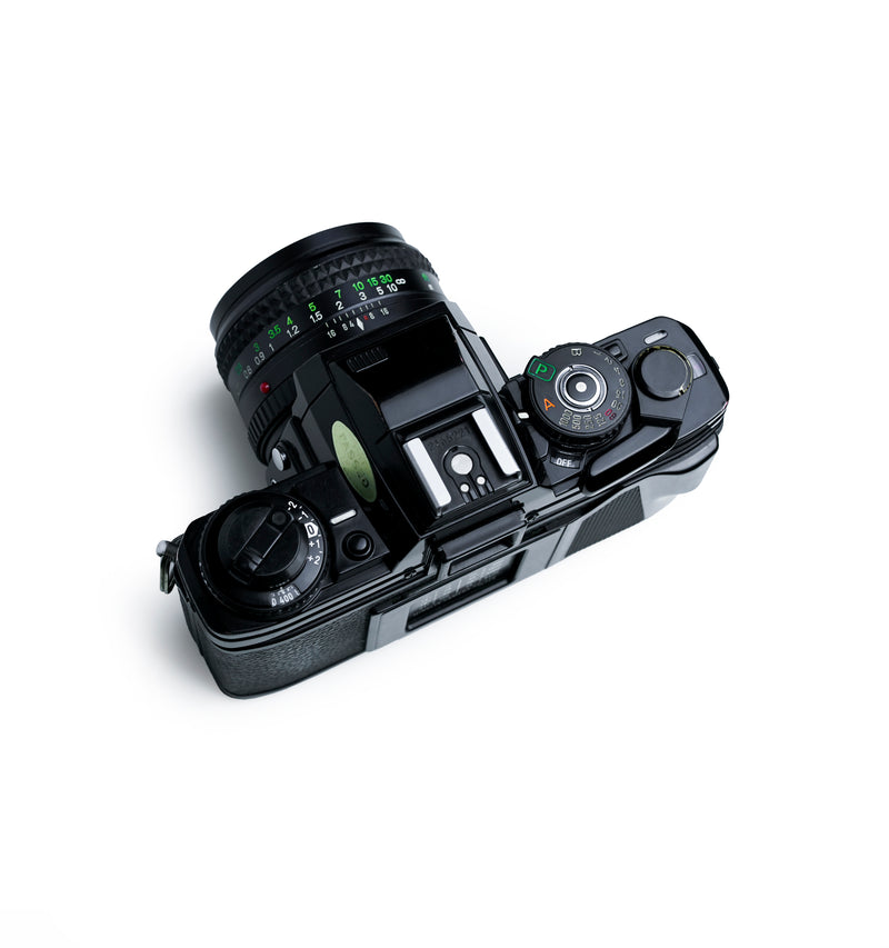 Minolta X-700 35mm SLR Film Camera with 50mm F 1.7 Lens